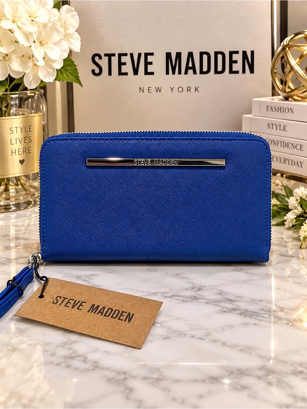 💙 NWT Steve Madden Bzip-Web Royal Blue Zip-Around Wristlet Wallet